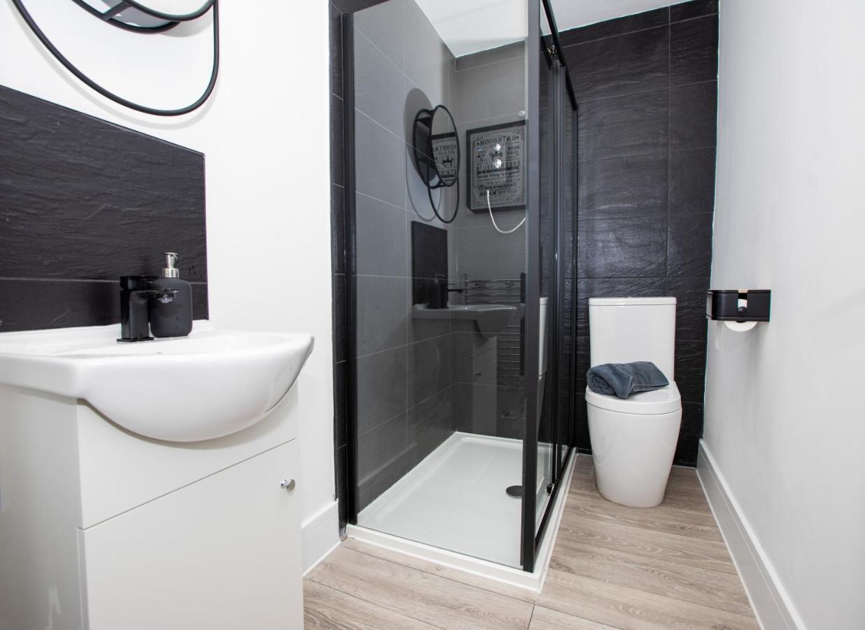 Stylish Stay Near The Stadium Walk To The Action リヴァプール エクステリア 写真