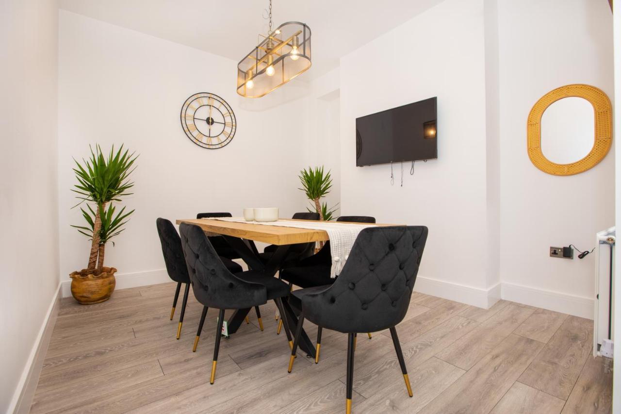Stylish Stay Near The Stadium Walk To The Action リヴァプール エクステリア 写真