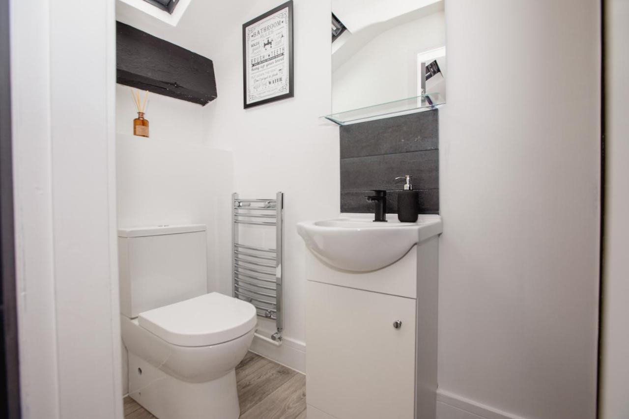 Stylish Stay Near The Stadium Walk To The Action リヴァプール エクステリア 写真